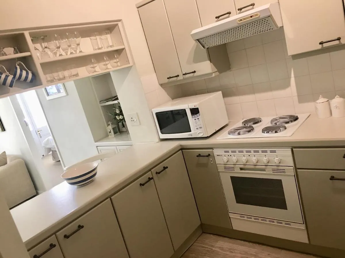 On The Square Luxury Apartment Simonʼs Town