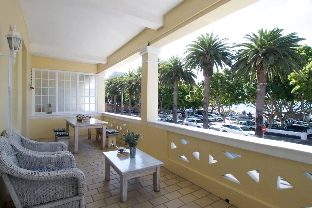 On The Square Luxury Apartment Simonʼs Town