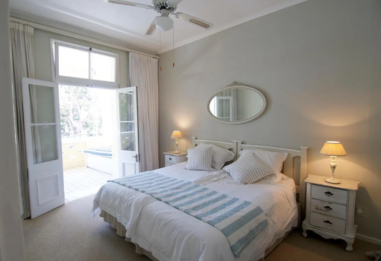 Aparthotel On The Square Luxury Apartment Simon's Town